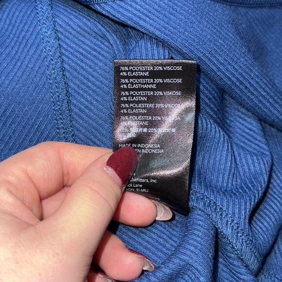 Urban Outfitters Zip Up Yoga Jacket in size SMALL - Picture 7 of 7